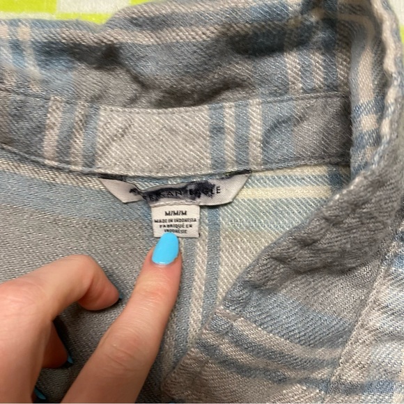 ✨SOLD✨Oversized American Eagle Flannel - Picture 3 of 9